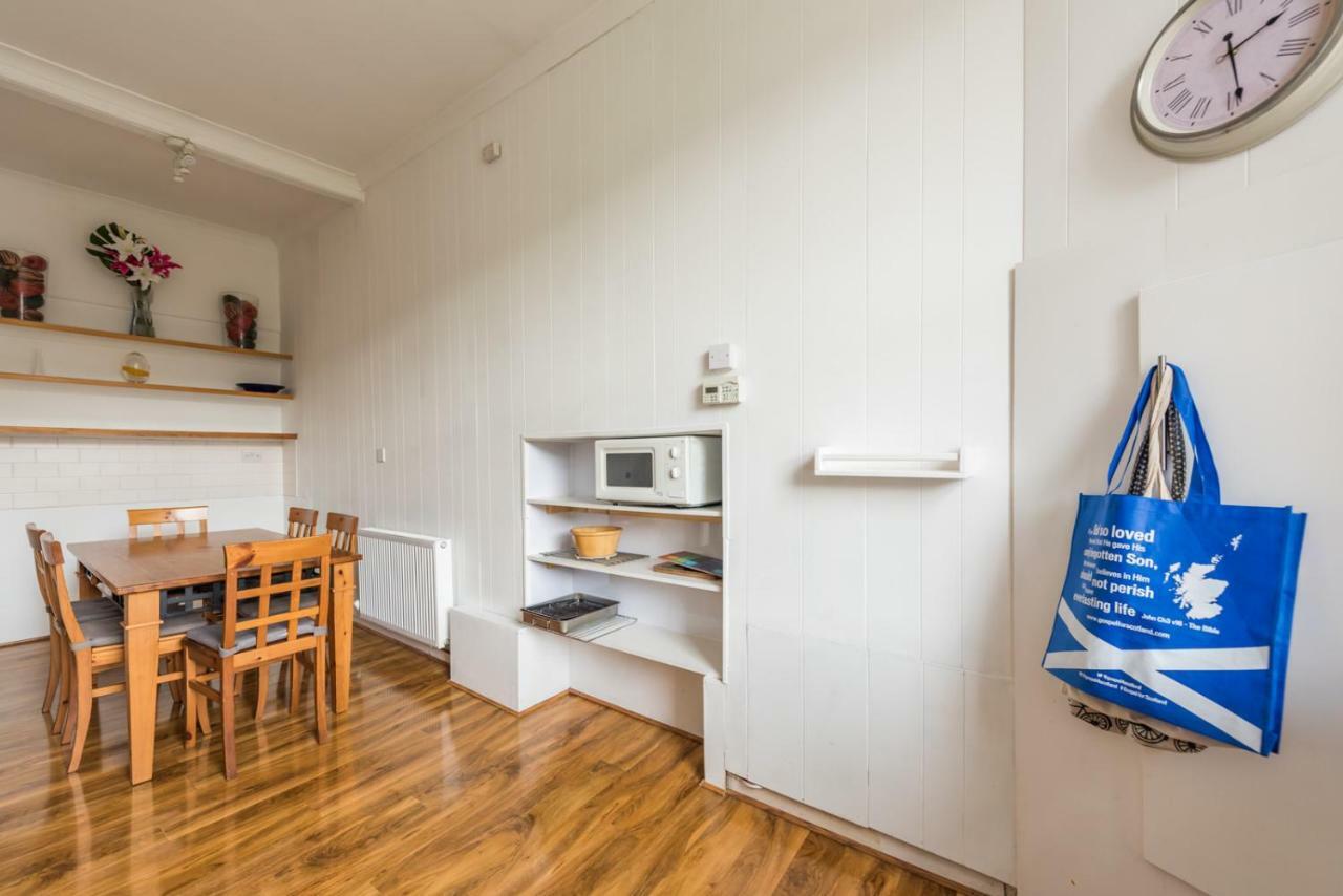 3 Bed Overlooking Meadows Park Единбург Екстериор снимка