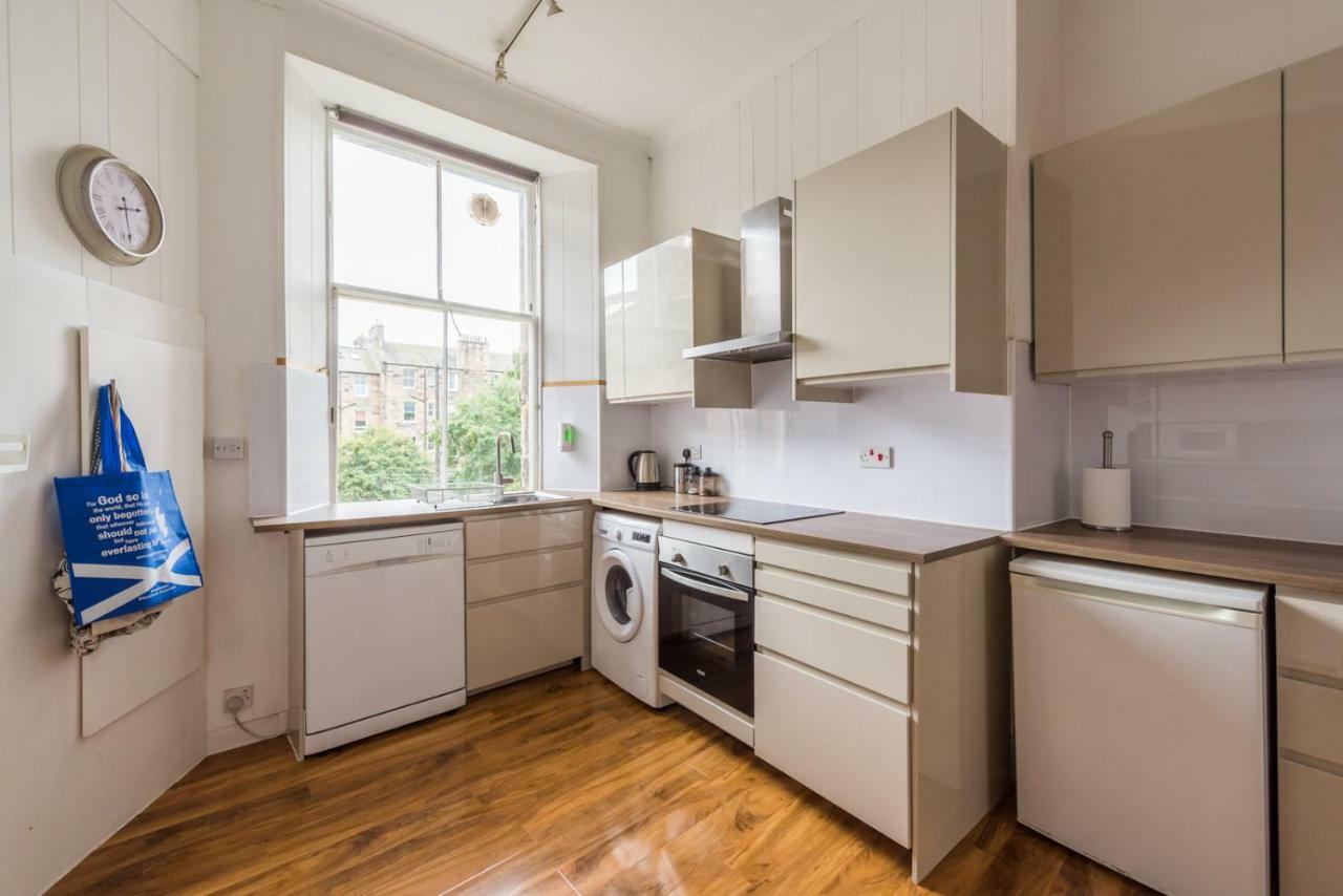3 Bed Overlooking Meadows Park Единбург Екстериор снимка