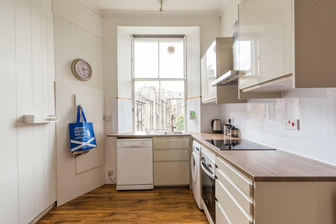 3 Bed Overlooking Meadows Park Единбург Екстериор снимка