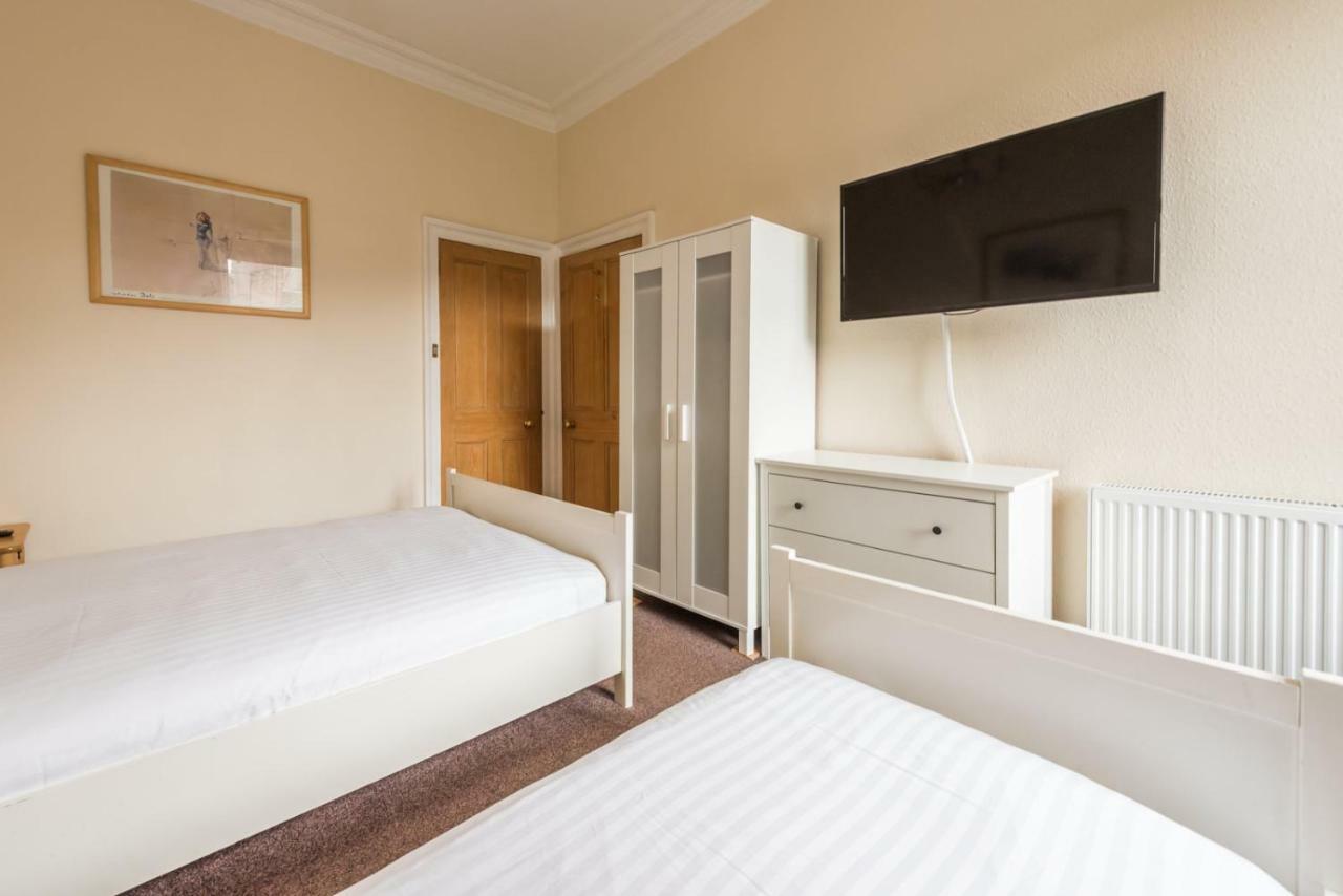 3 Bed Overlooking Meadows Park Единбург Екстериор снимка
